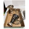 Image 2 : Measuring cups