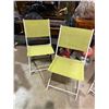 Image 1 : 2 folding chairs