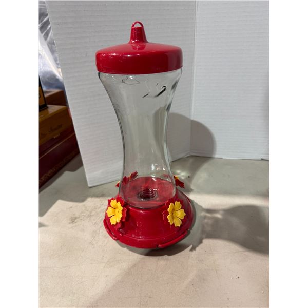 Hummingbird feeder glass