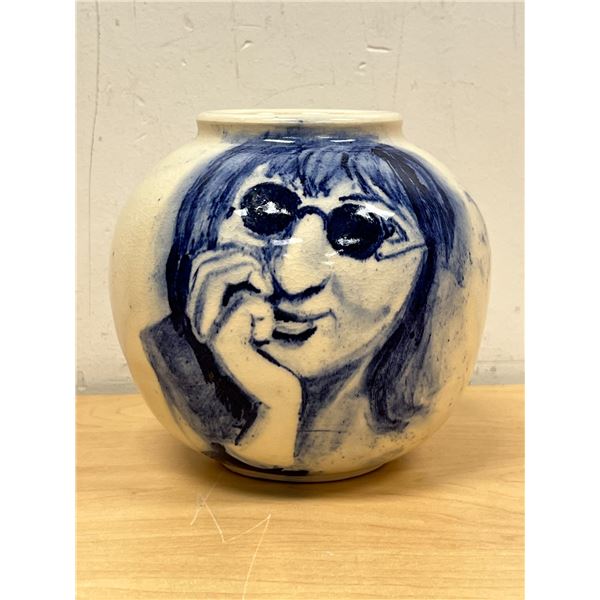 Unusual Studio Art Pottery Decorative Vase 6"W 5.5"T