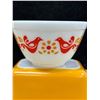 Image 2 : Pyrex Friendship 1.5 Pt. Mixing Bowl & Butter Dish (no lid)