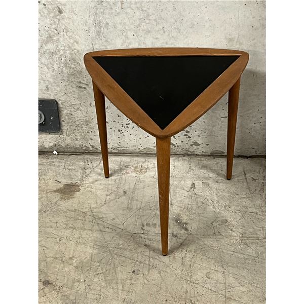 Mid Century "Guitar Pick" Side Table - Approx: 17.5"W 16.25"T