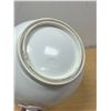 Image 5 : Dansk Gourmet Designs Melamine 4.5 Quart Handled Mixing Bowl