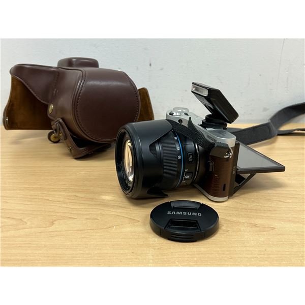 Samsung NX300 Digital Camera with Case - Has battery but NO Charger or SD card