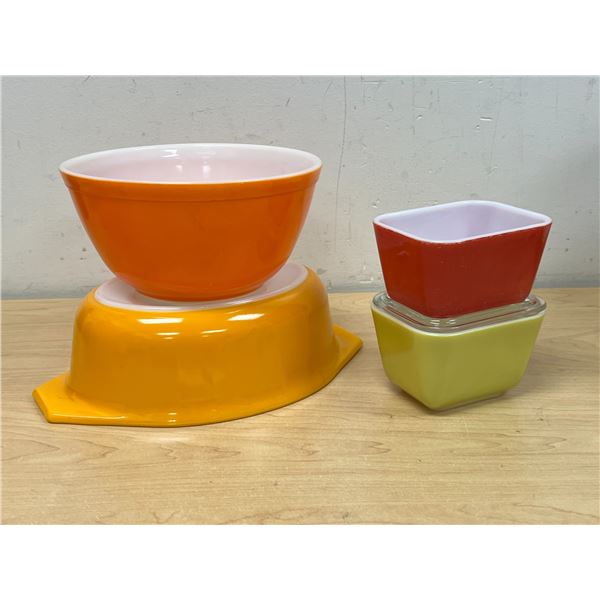 Mix lot of Vintage Pyrex Dishes - Largest 1.5 Qt.