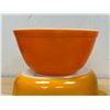 Image 2 : Mix lot of Vintage Pyrex Dishes - Largest 1.5 Qt.