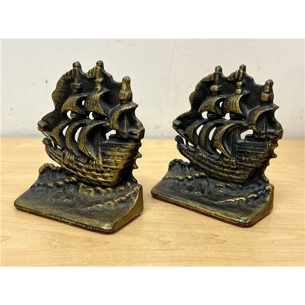 2 Vintage Metal Ship Bookends - Approx: 5.5"T 4.75"W