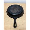 Image 4 : Wagner Ware USA Cast Iron Skillet 10.25" (well used, see all photos)
