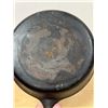 Image 5 : Wagner Ware USA Cast Iron Skillet 10.25" (well used, see all photos)