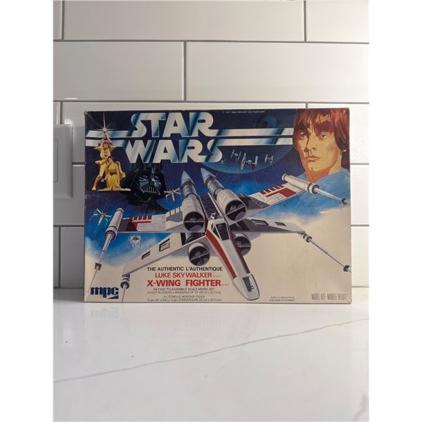 MPC Starwars Luke SkyWalker x-Wing Fighter