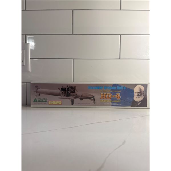 Trillium 1:2 scale HD-4