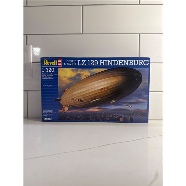 Revell 1:720 scale LZ 129 Hindenburg