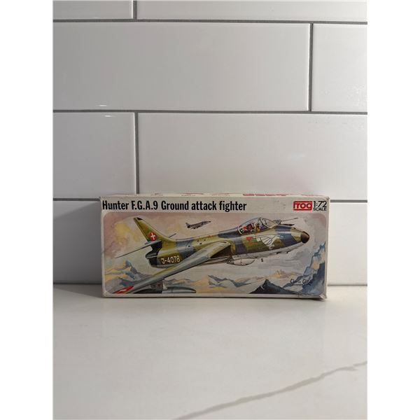 Frog 1:72 scale Hunter F.G.A.9 Ground Attack Fighter