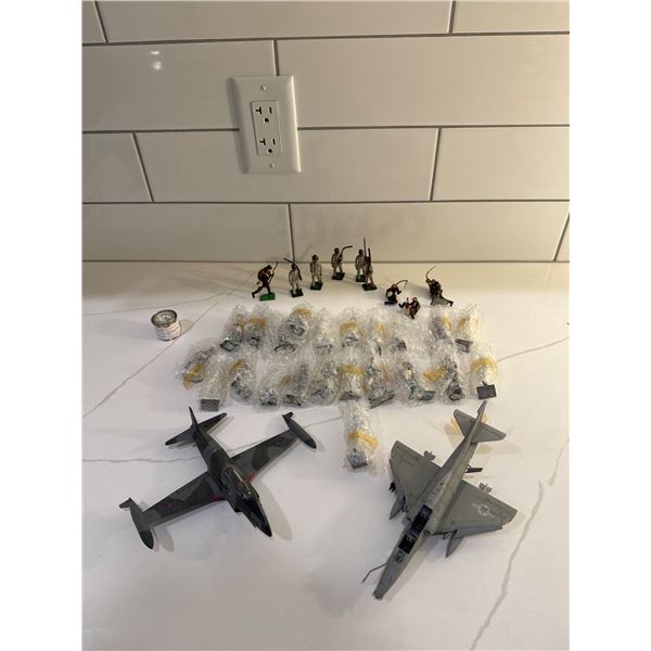 Handpainted minifigures