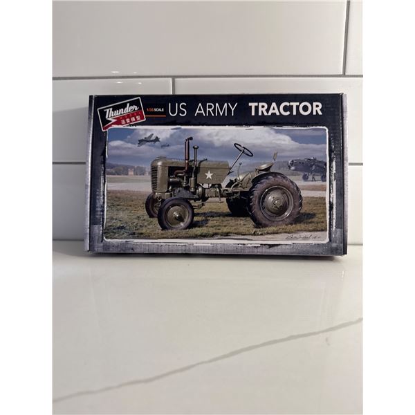 Thunder Modle 1:35 scale US Army Tractor