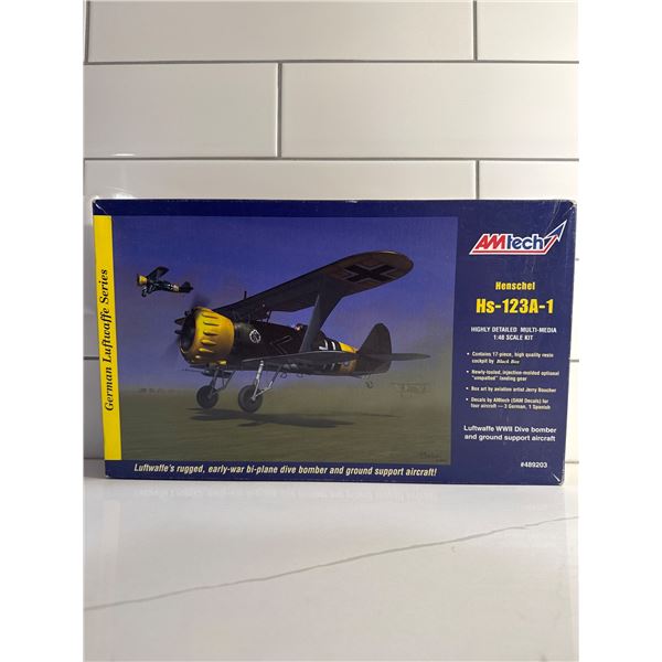 AM Tech 1:48 scale HS-123A-1