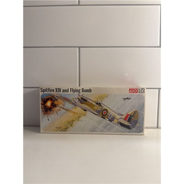 Frog 1:72 scale Spitfire XIV