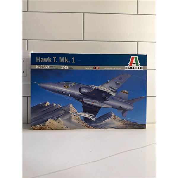 ITALERI 1:48 scale Hawk T. MK.1