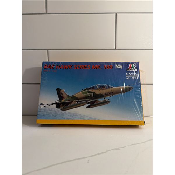 Italeri 1:72 Scale Bae Hawk Series Mk.100