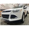 Image 2 : PARKSVILLE - 2015 FORD ESCAPE SE, WHITE, 134711 KMS, FOUR WHEEL DRIVE. - DC70403