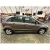 Image 12 : PARKSVILLE - 2010 MERCEDES B200, SILVER, 137588 KMS, FRONT WHEEL DRIVE. - D509223