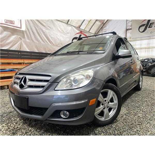 PARKSVILLE - 2010 MERCEDES B200, SILVER, 137588 KMS, FRONT WHEEL DRIVE. - D509223