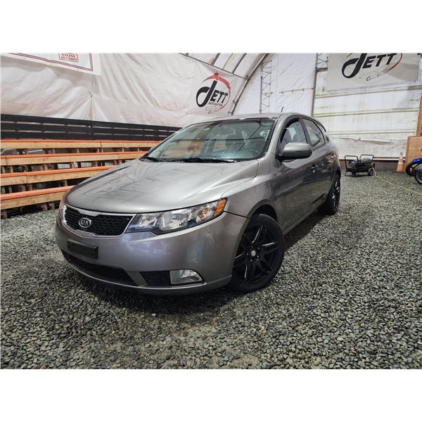 PARKSVILLE - 2011 KIA FORTE SX, GREY, 231816 KMS, FRONT WHEEL DRIVE. - D456183