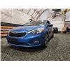 Image 2 : PARKSVILLE - 2014 KIA FORTE, BLUE, 144307 KMS, FRONT WHEEL DRIVE. - D246056