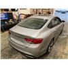 Image 16 : PARKSVILLE - 2015 CHRYSLER 200, SILVER, 200245 KMS, FRONT WHEEL DRIVE. - D718266