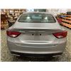Image 18 : PARKSVILLE - 2015 CHRYSLER 200, SILVER, 200245 KMS, FRONT WHEEL DRIVE. - D718266