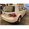 Image 15 : PARKSVILLE - 2008 VOLKSWAGEN GOLF, WHITE, 224211 KMS, FRONT WHEEL DRIVE. - D011941