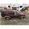 Image 13 : PARKSVILLE - 2008 FORD EXPLORER, RED, 255320 KMS, FOUR WHEEL DRIVE. - JA99199