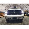 Image 5 : PARKSVILLE - 2015 RAM 1500 OUTDOORSMAN, WHITE, 233349 KMS, 4X4. - D678148