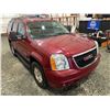 Image 10 : PARKSVILLE - 2010 GMC YUKON, RED, 292828 KMS, 4X4. - D166950