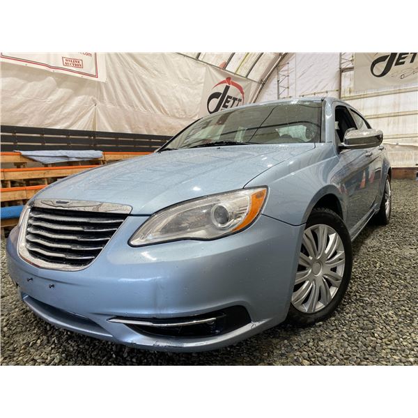 PARKSVILLE-2013 CHRYSLER 200 BLUE FWD 156540KMS - B673641