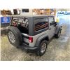 Image 16 : PARKSVILLE-2014 JEEP WRANGLER GREY 4WD 105523KMS - D225470