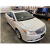 Image 10 : PARKSVILLE - 2010 BUICK LACROSSE WHITE 166024 KMS - B126925