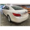 Image 21 : PARKSVILLE - 2010 BUICK LACROSSE WHITE 166024 KMS - B126925