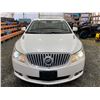 Image 6 : PARKSVILLE - 2010 BUICK LACROSSE WHITE 166024 KMS - B126925