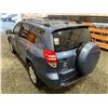 Image 22 : PARKSVILLE - 2012 TOYOTA RAV4 BLUE 262259 KMS - B250317