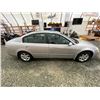 Image 12 : PARKSVILLE - 2004 NISSAN ALTIMA SILVER 198169 KMS - D131662