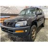 Image 2 : PARKSVILLE - 1997 TOYOTA RAV4 BLACK 250879 KMS, "NO RESERVE" - D150159