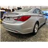 Image 14 : PARKSVILLE - 2012 HYUNDAI SONATA GREY 131863 KMS - B338676