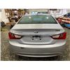 Image 18 : PARKSVILLE - 2012 HYUNDAI SONATA GREY 131863 KMS - B338676