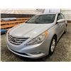 Image 3 : PARKSVILLE - 2012 HYUNDAI SONATA GREY 131863 KMS - B338676