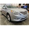 Image 8 : PARKSVILLE - 2012 HYUNDAI SONATA GREY 131863 KMS - B338676