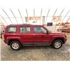 Image 11 : PARKSVILLE - 2011 JEEP PATRIOT RED 215258 KMS - B113145
