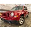 Image 1 : PARKSVILLE - 2011 JEEP PATRIOT RED 215258 KMS - B113145