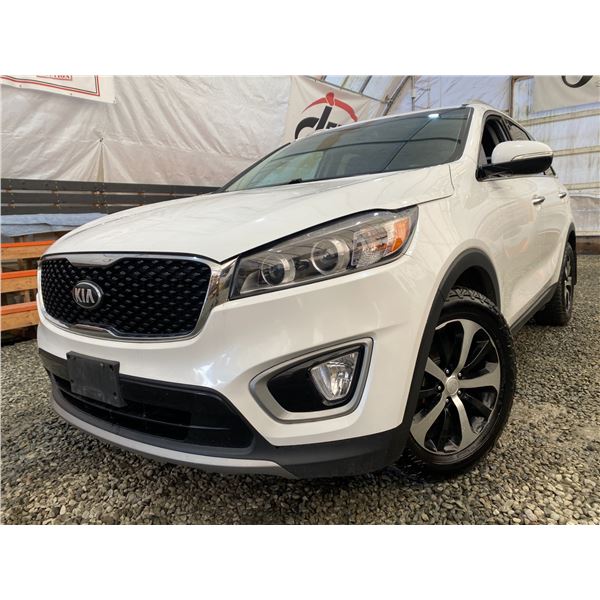 PARKSVILLE - 2016 KIA SORENTO WHITE 225484 KMS - D160712