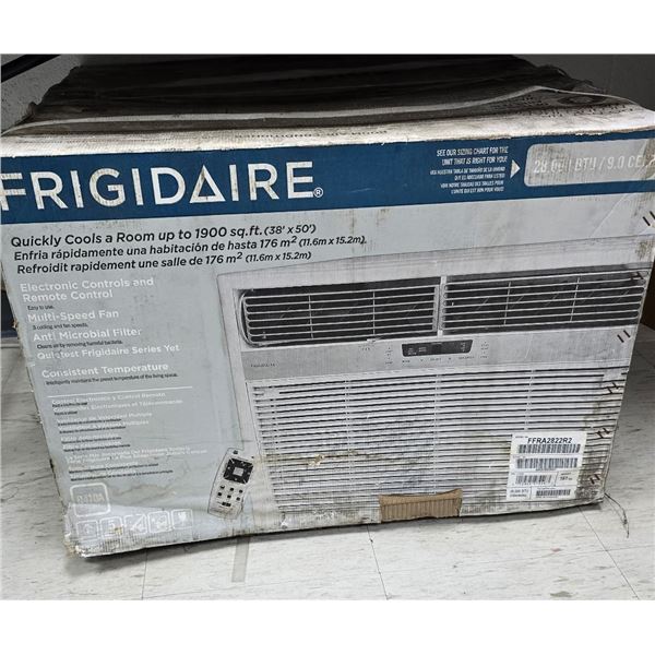 Frigidaire 28000 BTU Air Conditioner New in Box